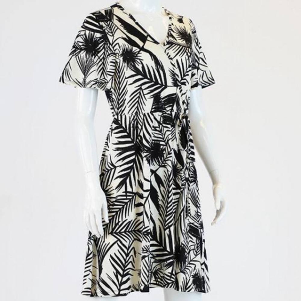Piphany / Honey and Lace Santa Barbara Wrap Dress